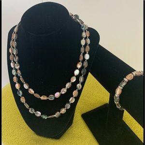 Women’s long necklaces